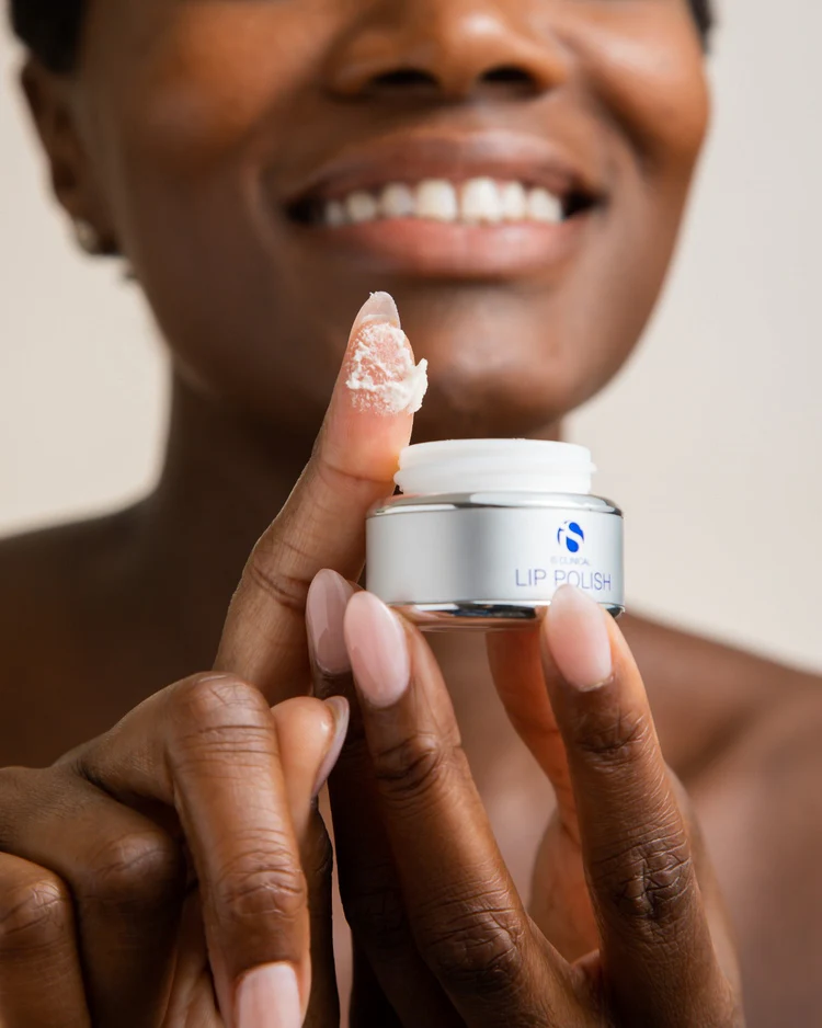 Lip Duo de la marca Is Clinical: Mostrar textura